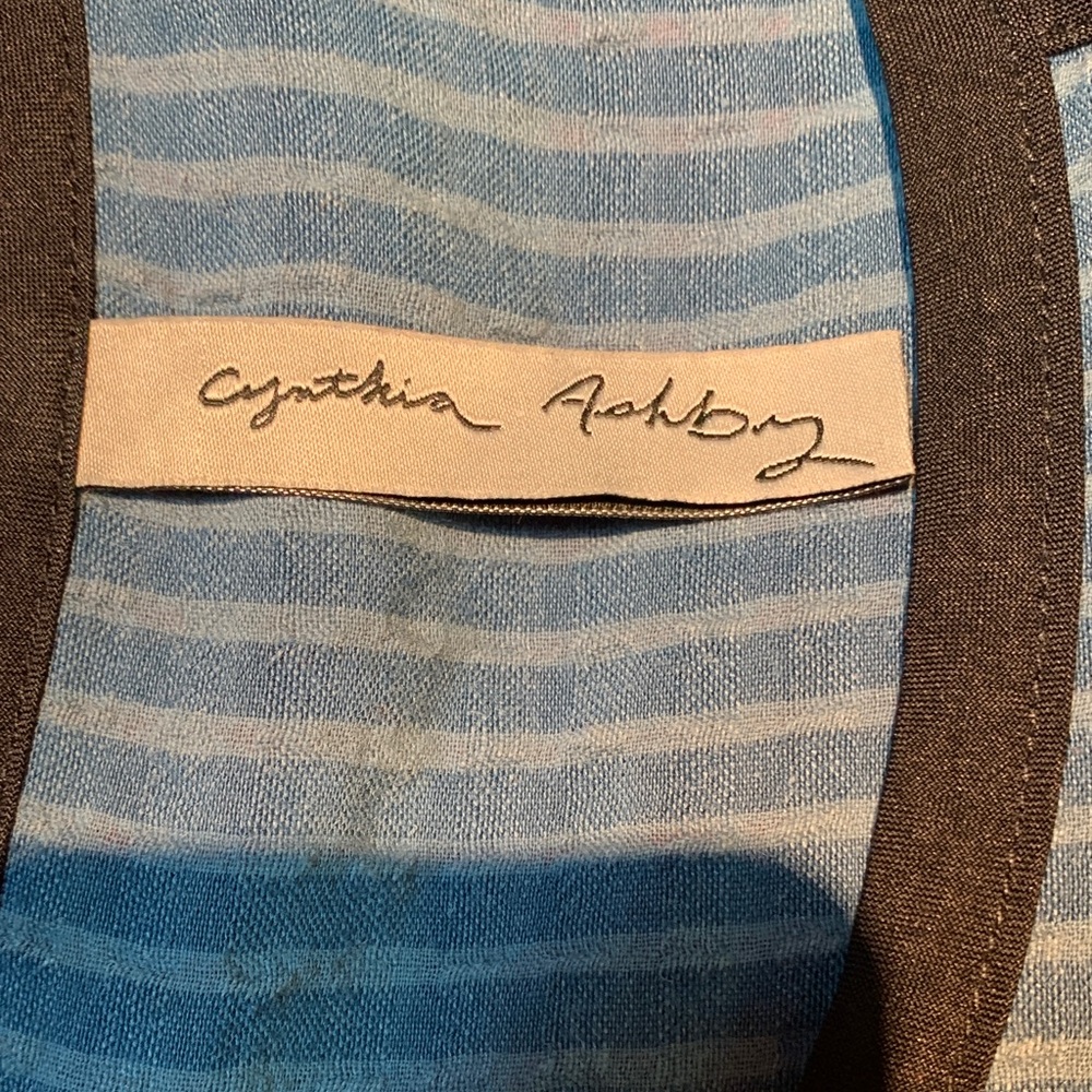 Cynthia Ashby oversized seersucker top - Picture 6 of 7